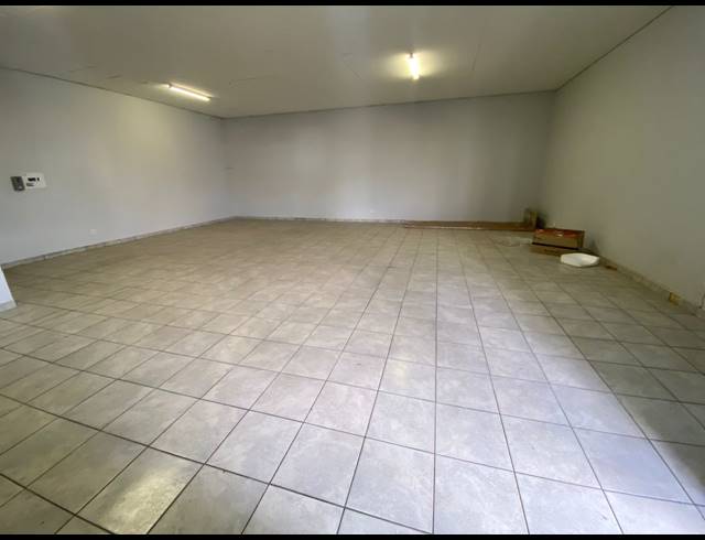 130M² OFFICE TO LET IN RUSTENBURG CENTRAL
